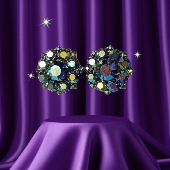 Floral Round Clip on Earrings Vintage Blue Aurora Borealis Sparkle & Pretty AB - Picture 1 of 5